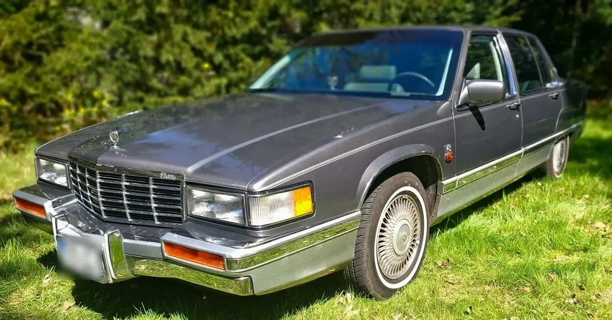 Second-hand Cadillac Deville 211 CP (155 kW) 1993 Gri Berlinǎ