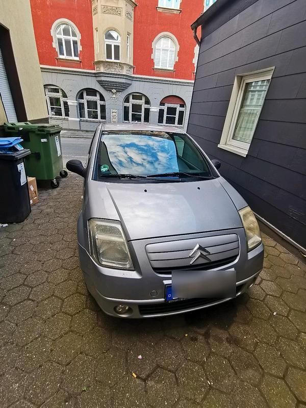 Silber Gebraucht 2004 Citroën C2 Kleinwagen | 1.150 € (Fairer Preis) - Bild 1/4