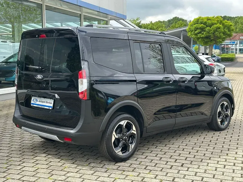 Gebraucht Ford Tourneo Courier Active 125 PS (91 kW) 2025 Schwarz Van / Kleinbus