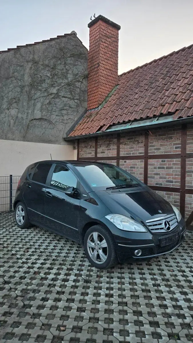 Gebraucht Mercedes A170 Avantgarde 116 PS (85 kW) 2008 Schwarz Kombi