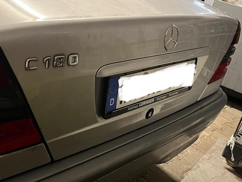 Gebraucht Mercedes C180 122 PS (89 kW) 1998 Silber Limousine