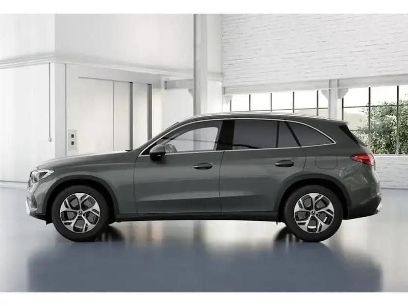 Gebraucht Mercedes GLC300e 204 PS (150 kW) 2023 Metalliclack selenitgrau SUV