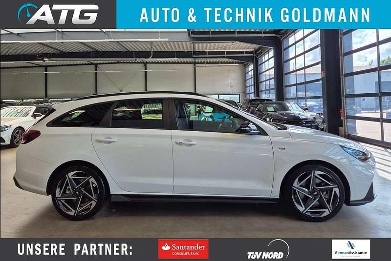 Weiß Gebraucht 2024 Hyundai i30 N Line Kombi | 25.790 € (Guter Preis) - Bild 1/4