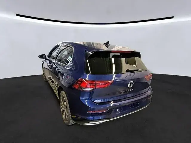 Gebraucht VW Golf VIII Move 110 PS (80 kW) 2024 Blau Limousine