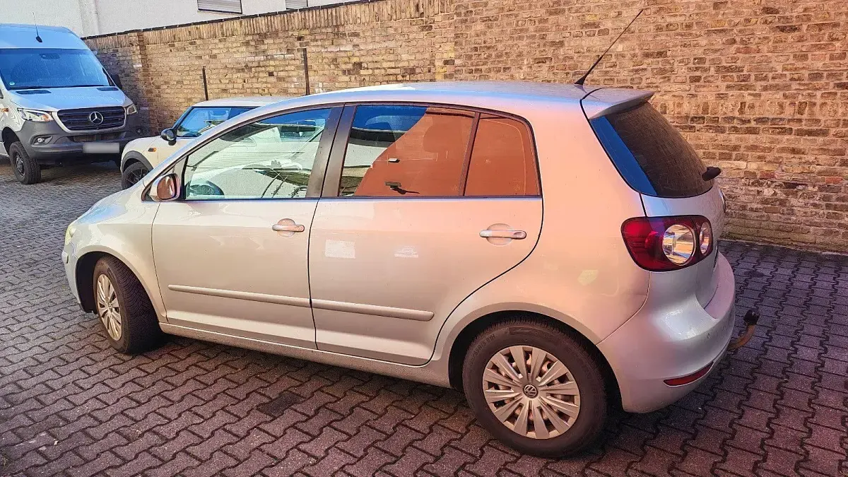 Gebraucht VW Golf Plus Trendline 105 PS (77 kW) 2005 Silber Van / Kleinbus