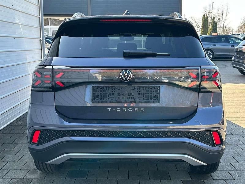 Neu VW T-Cross R-line 116 PS (85 kW) 2025 Rauchgrau metallic SUV