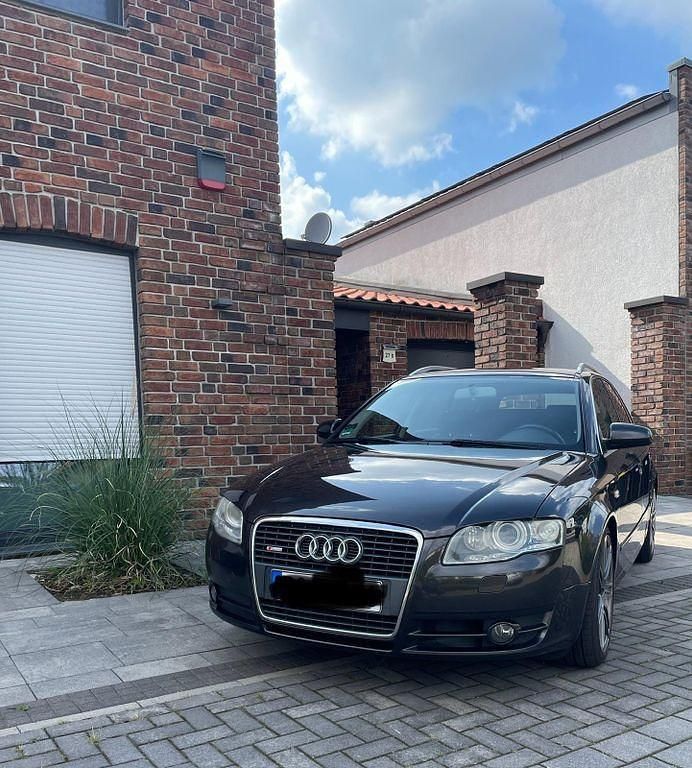 Grau Gebraucht 2007 Audi A4 Sport Kombi | 3.990 € - Bild 1/4