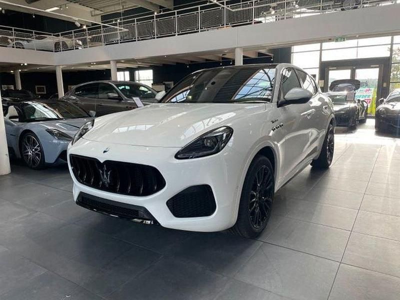 Weiß Gebraucht 2024 Maserati Grecale SUV | 77.900 € (Teuer) - Bild 1/4
