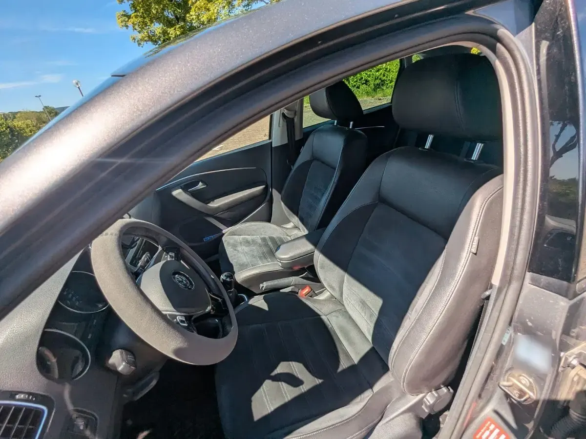 Gebraucht VW Polo Highline 90 PS (66 kW) 2016 Grau Kleinwagen