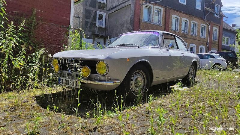 Andere farben Gebraucht 1971 Alfa Romeo GT Junior Coupé | 27.900 € - Bild 1/4