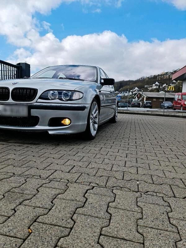 Gebraucht BMW 320 170 PS (125 kW) 2002 Silber Limousine