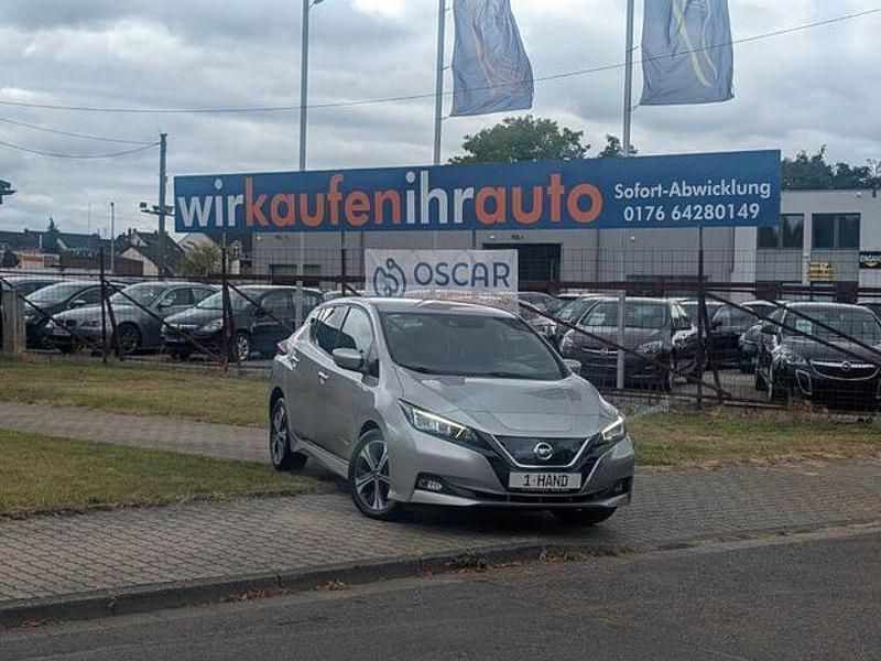 Silber Gebraucht 2019 Nissan Leaf Kleinwagen | 12.499 € (Guter Preis) - Bild 1/4