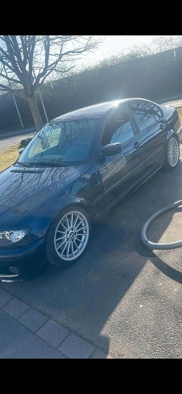 Gebraucht BMW 330 M Sport 231 PS (169 kW) 2001 Blau Limousine