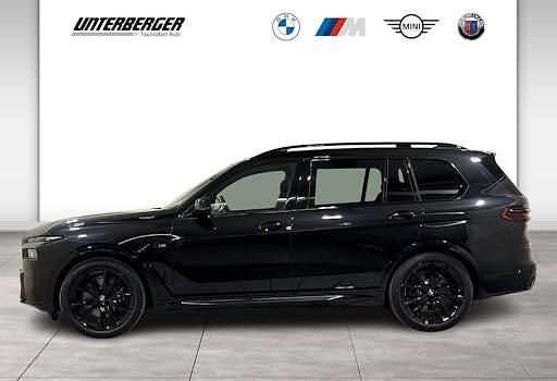 Neu BMW X7 352 PS (258 kW) 2026 Schwarz SUV