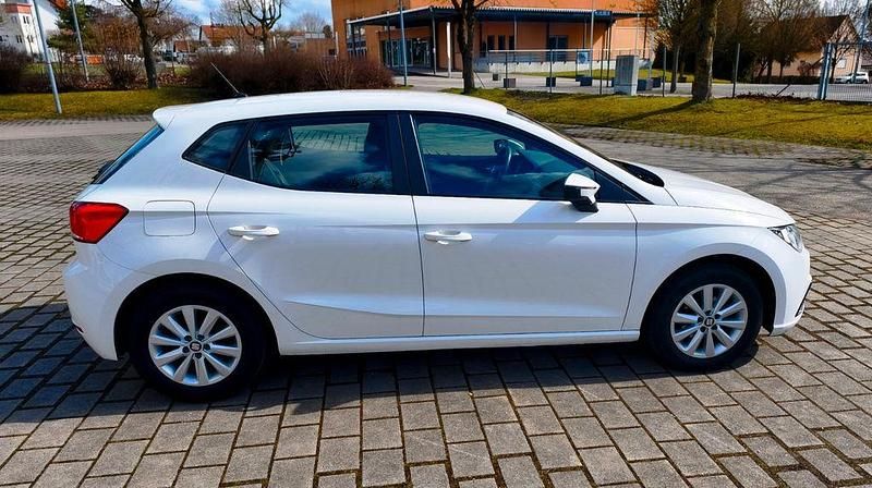 Gebraucht Seat Ibiza 75 PS (55 kW) 2018 Weiß Kleinwagen