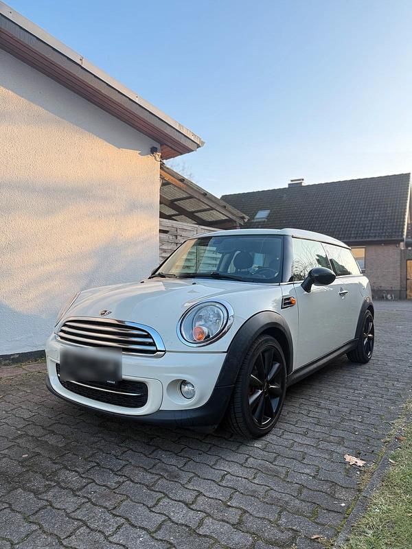 Weiß Gebraucht 2010 Mini Cooper D Clubman Kombi | 6.200 € (Fairer Preis) - Bild 1/4