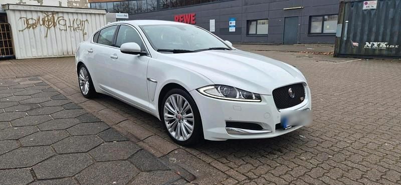 Gebraucht Jaguar XF S 275 PS (202 kW) 2015 Weiß Limousine