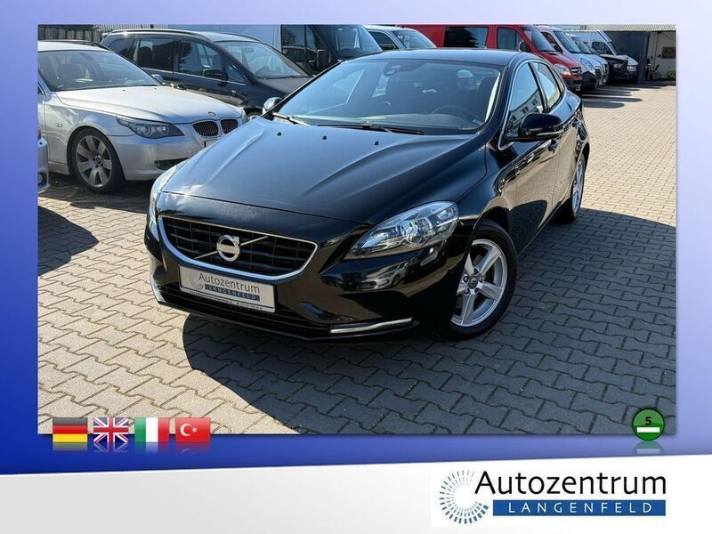 Schwarz Gebraucht 2014 Volvo V40 Kinetic Kombi | 7.990 € (Guter Preis) - Bild 1/4