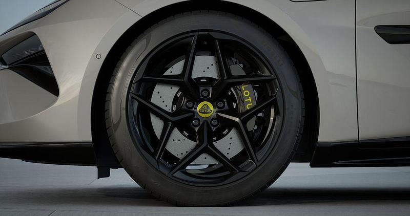 Neu Lotus Emeya 450 kW (612 PS) 2025 Kaimu grey Kleinwagen
