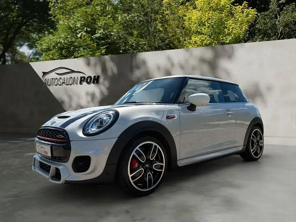 Gebraucht Mini John Cooper Works 231 PS (169 kW) 2021 Silber Kleinwagen