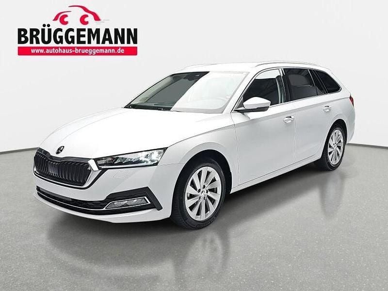 Weiß Gebraucht 2024 Skoda Octavia Ambition Kombi | 23.890 € (Superpreis) - Bild 1/4