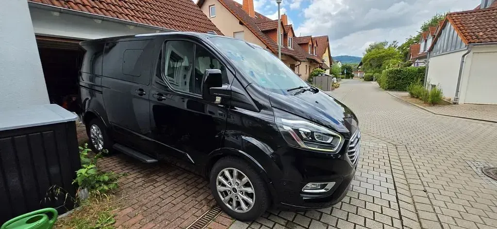 Gebraucht Ford Tourneo Custom 185 PS (136 kW) 2020 Schwarz Van