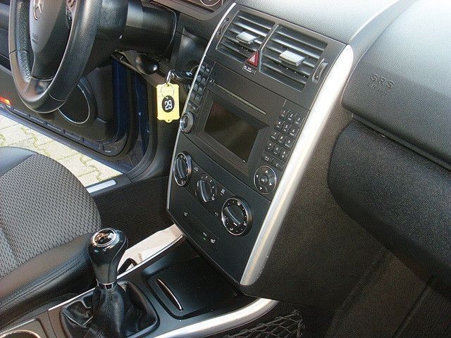 Gebraucht Mercedes A160 Avantgarde 95 PS (69 kW) 2011 Blau Van / Kleinbus