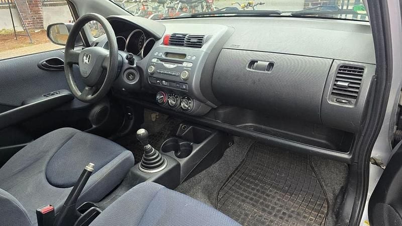 Gebraucht Honda Jazz S 77 PS (56 kW) 2003 Silber Kleinwagen