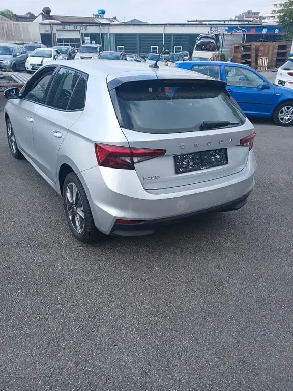 Gebraucht Skoda Fabia Selection 150 PS (110 kW) 2024 Silber Kleinwagen