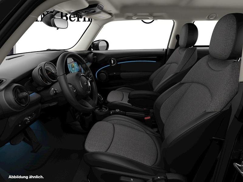 Używany Mini Cooper 136 KM (100 kW) 2022 Czarny Hatchback