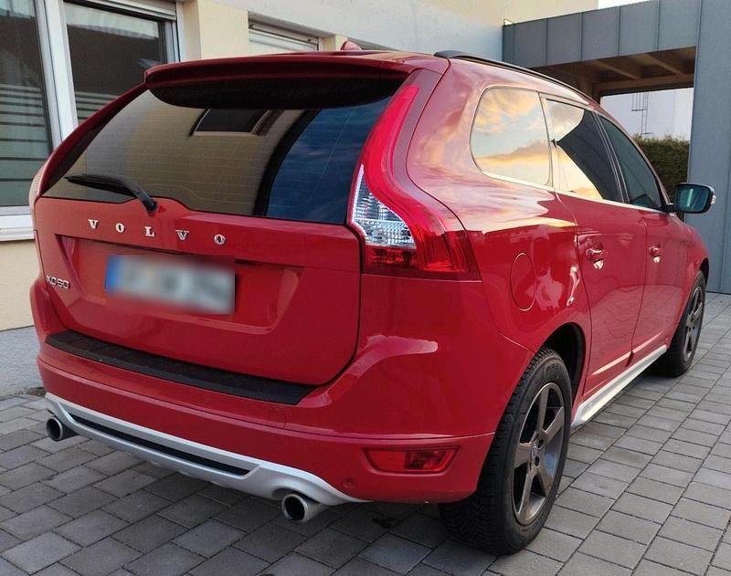 Gebraucht Volvo XC60 163 PS (119 kW) 2012 Rot SUV