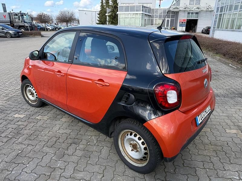 Gebraucht Smart ForFour 71 PS (52 kW) 2015 Orange Kleinwagen