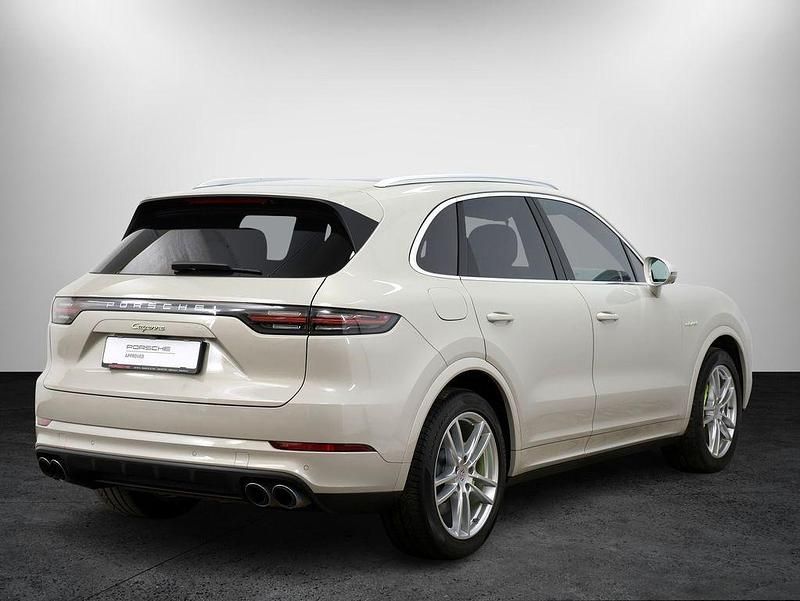 Gebraucht Porsche Cayenne 462 PS (339 kW) 2022 Beige SUV