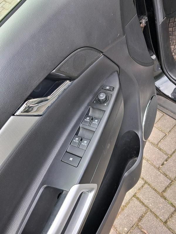 Gebraucht Opel Antara 187 PS (137 kW) 2012 Schwarz SUV