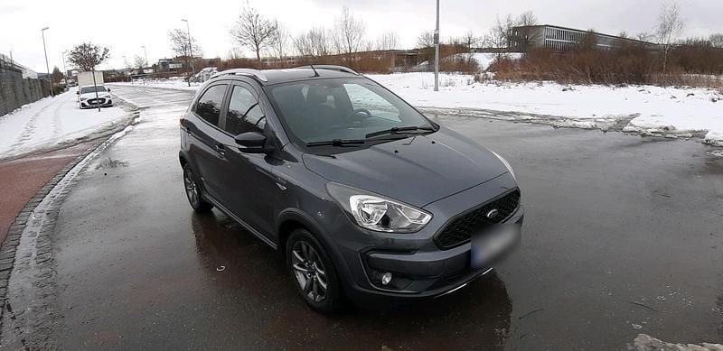 Gebraucht Ford Ka Plus 85 PS (62 kW) 2019 Grau Kleinwagen