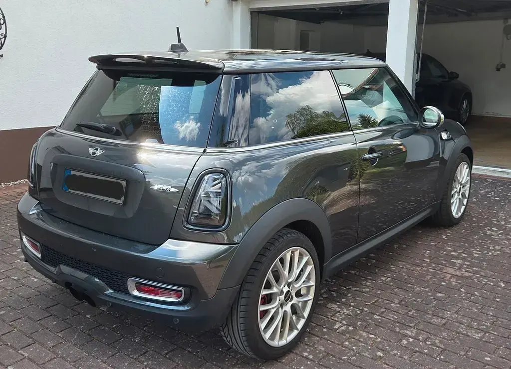Używany Mini John Cooper Works 211 KM (155 kW) 2011 Szary Hatchback