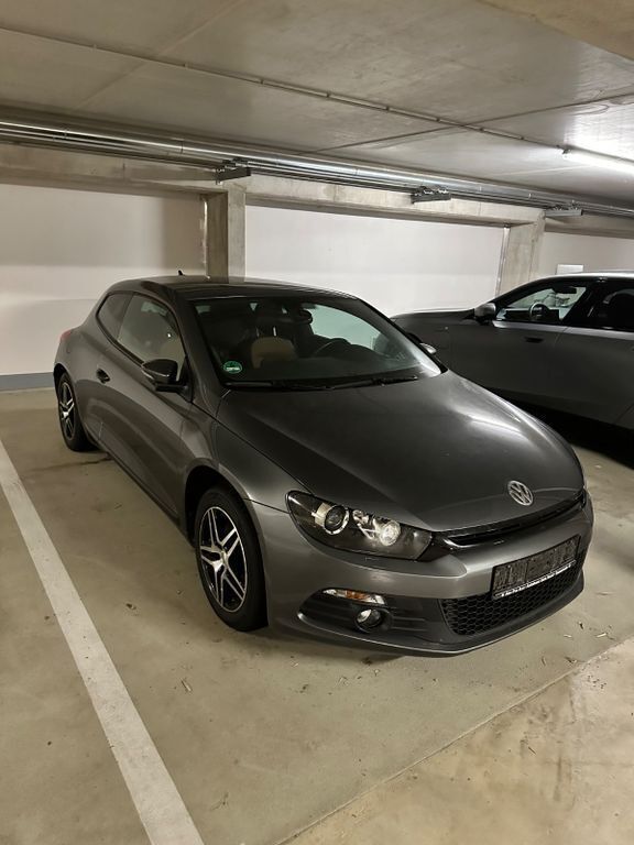 Grau Gebraucht 2012 VW Scirocco Coupé | 10.900 € (Fairer Preis) - Bild 1/4