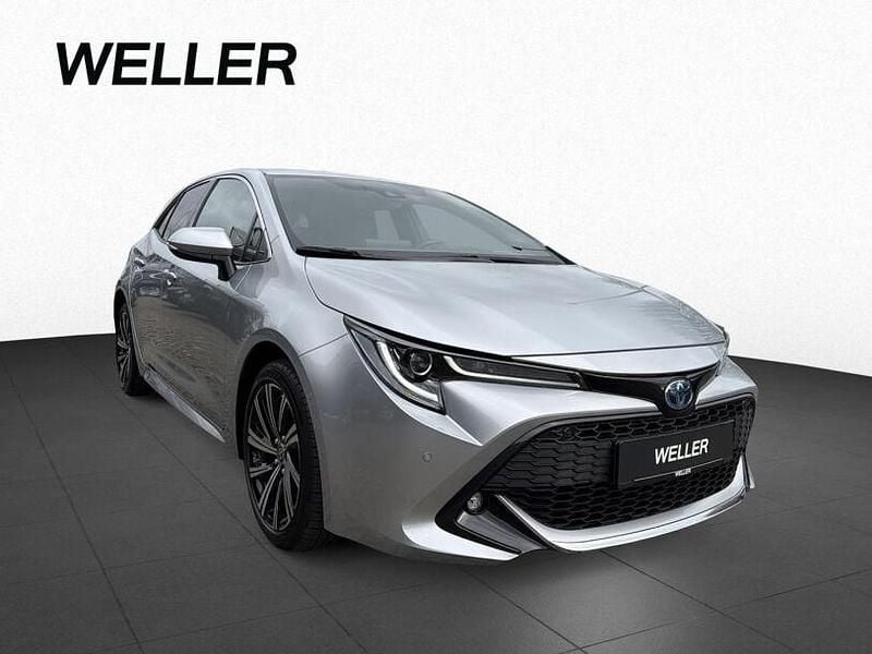 Usado Toyota Corolla 2023 Prateado Sedan