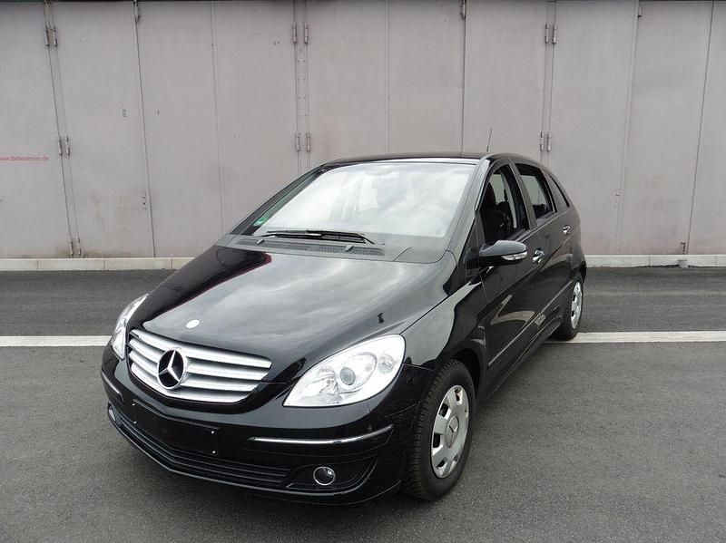 Schwarz Gebraucht 2006 Mercedes B170 Van / Kleinbus | 3.490 € (Superpreis) - Bild 1/4