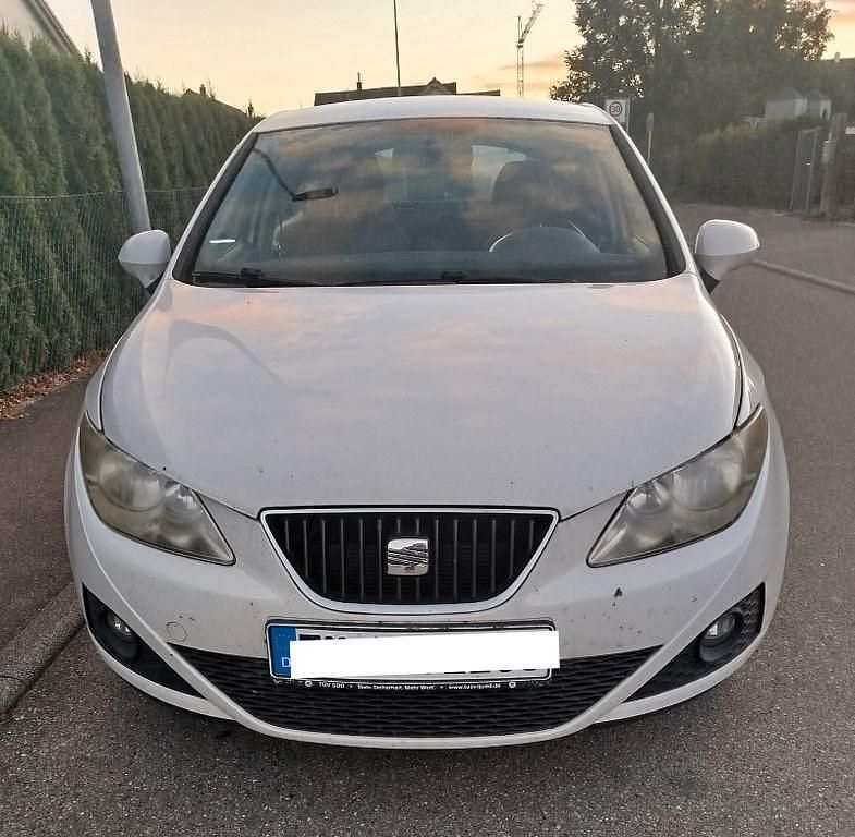 Weiß Gebraucht 2009 Seat Ibiza Reference Limousine | 1.200 € (Superpreis) - Bild 1/4