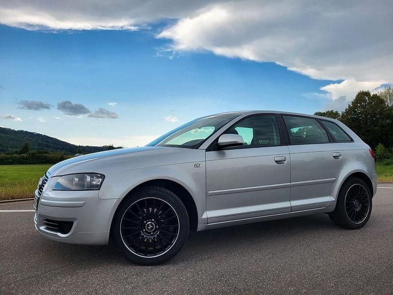 Silber Gebraucht 2006 Audi A3 Ambiente Limousine | 2.999 € (Fairer Preis) - Bild 1/4