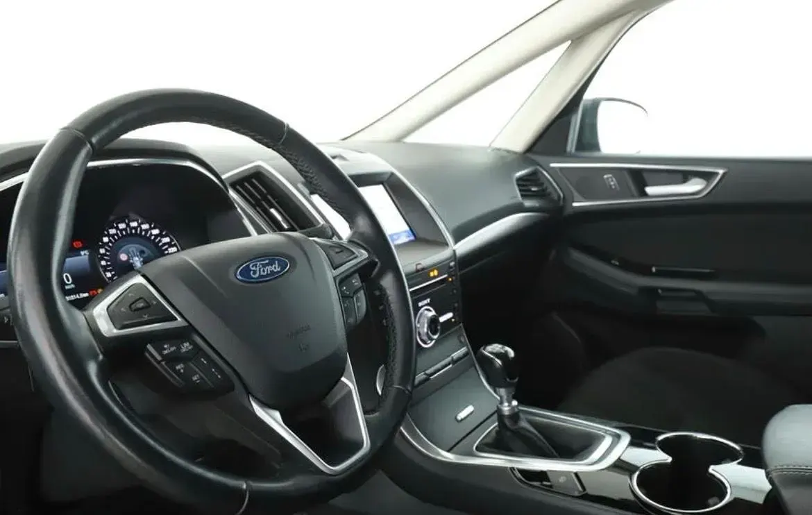 Używany Ford S-MAX S 165 KM (121 kW) 2020 Niebieski Minivan