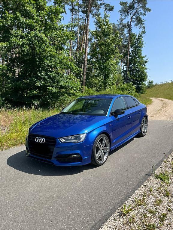 Gebraucht Audi A3 Ambition 125 PS (91 kW) 2015 Blau Limousine