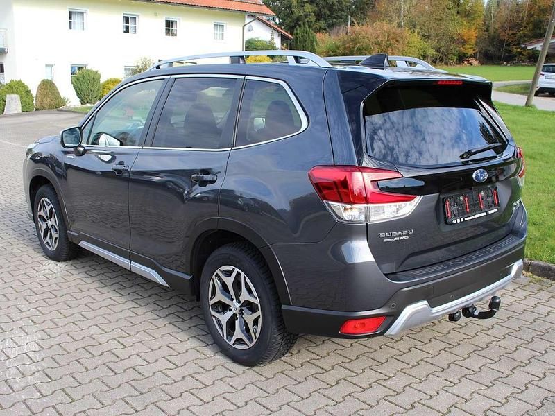 Gebraucht Subaru Forester Comfort 150 PS (110 kW) 2024 Magnetite gray (m) SUV