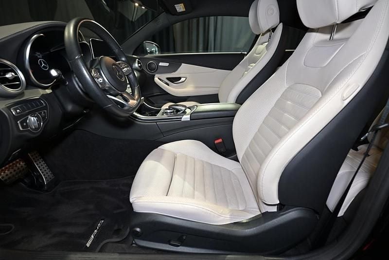 Gebraucht Mercedes C300 AMG 258 PS (189 kW) 2022 Unilack schwarz uni Coupé