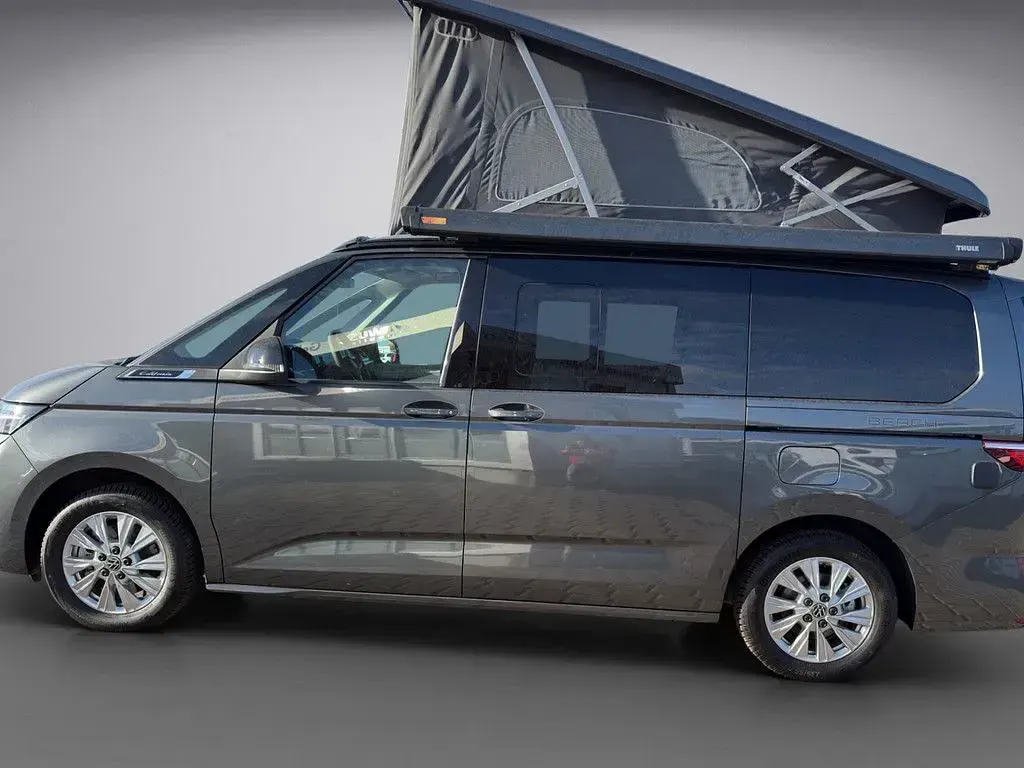 Neu VW T7 Beach 204 PS (150 kW) 2026 Grau Van