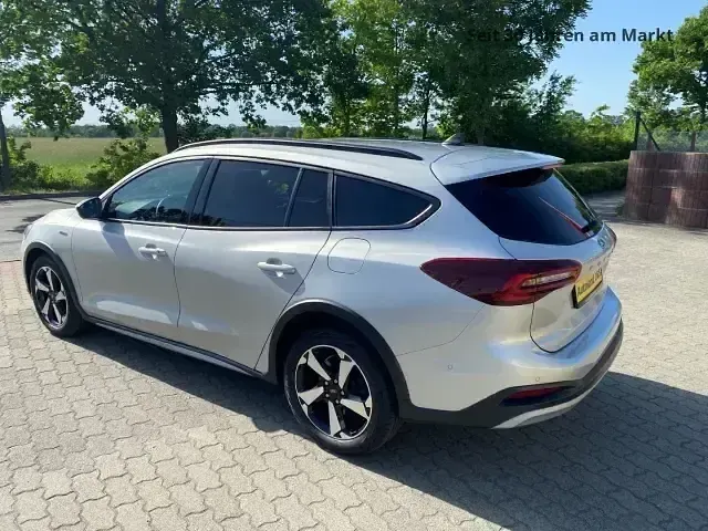 Gebraucht Ford Focus Active 245 PS (180 kW) 2023 Silber Limousine