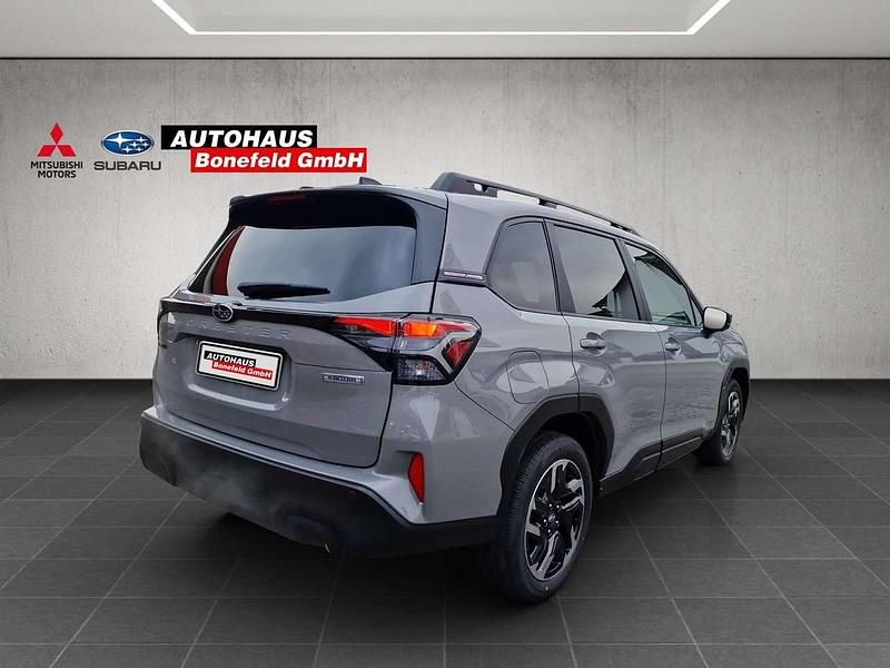 Neu Subaru Forester Active 136 PS (100 kW) 2025 River rock pearl SUV