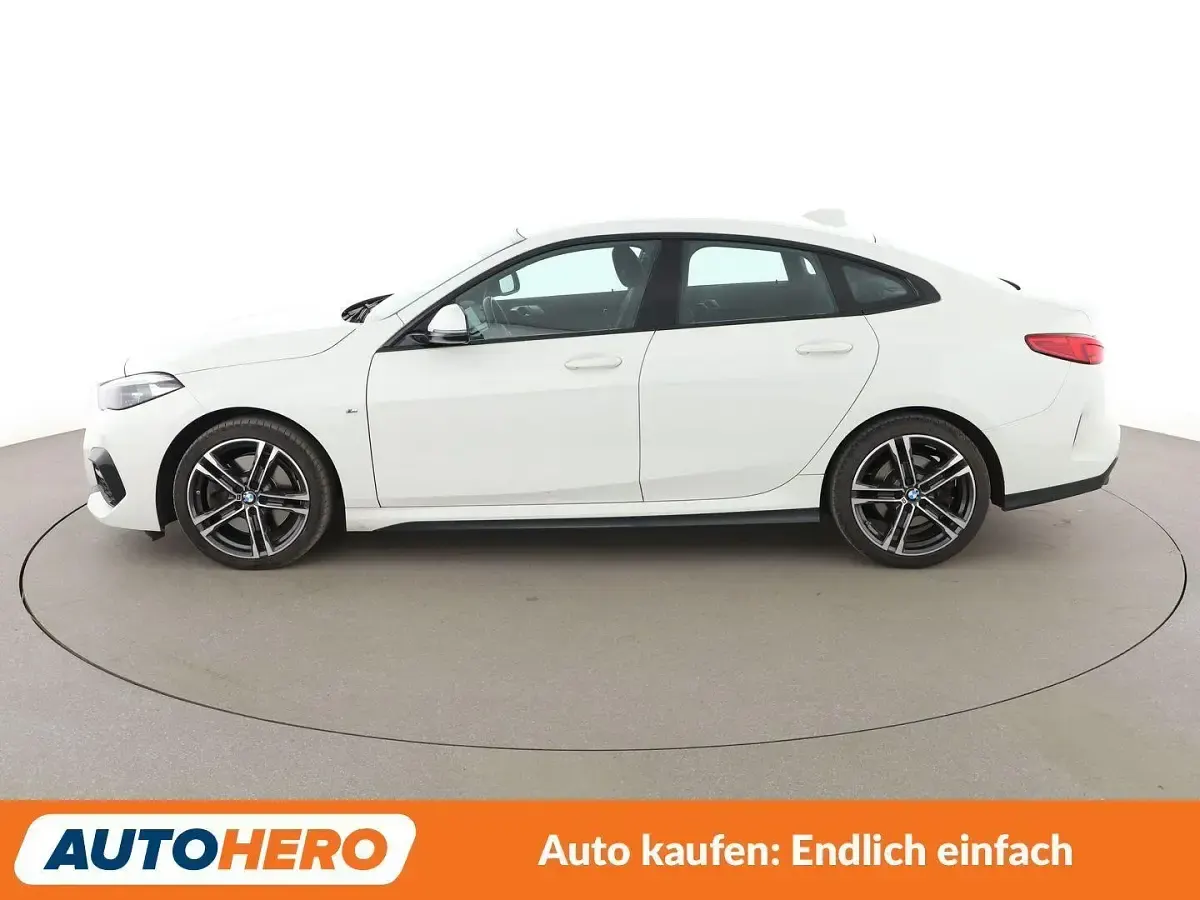 Gebraucht BMW 220 M Sport 190 PS (139 kW) 2022 Weiß Coupé