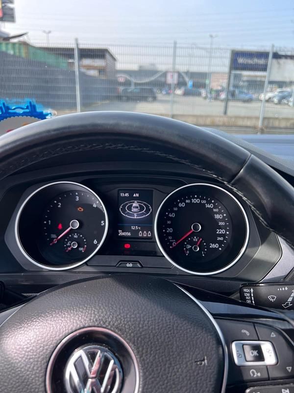 Gebraucht VW Tiguan Highline 150 PS (110 kW) 2018 Grau SUV